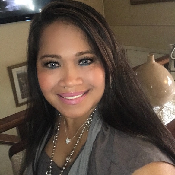 Meet your Posher, Jesebil - Picture 1 of 8